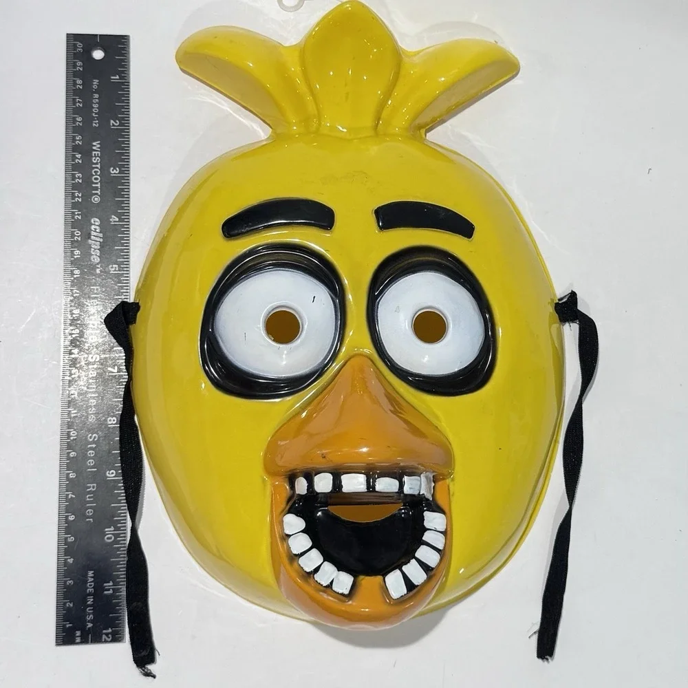 NWT Five Nights At Freddy's Chica Unisex Plastic 1/2 Mask 2016 Rubies Cosplay
